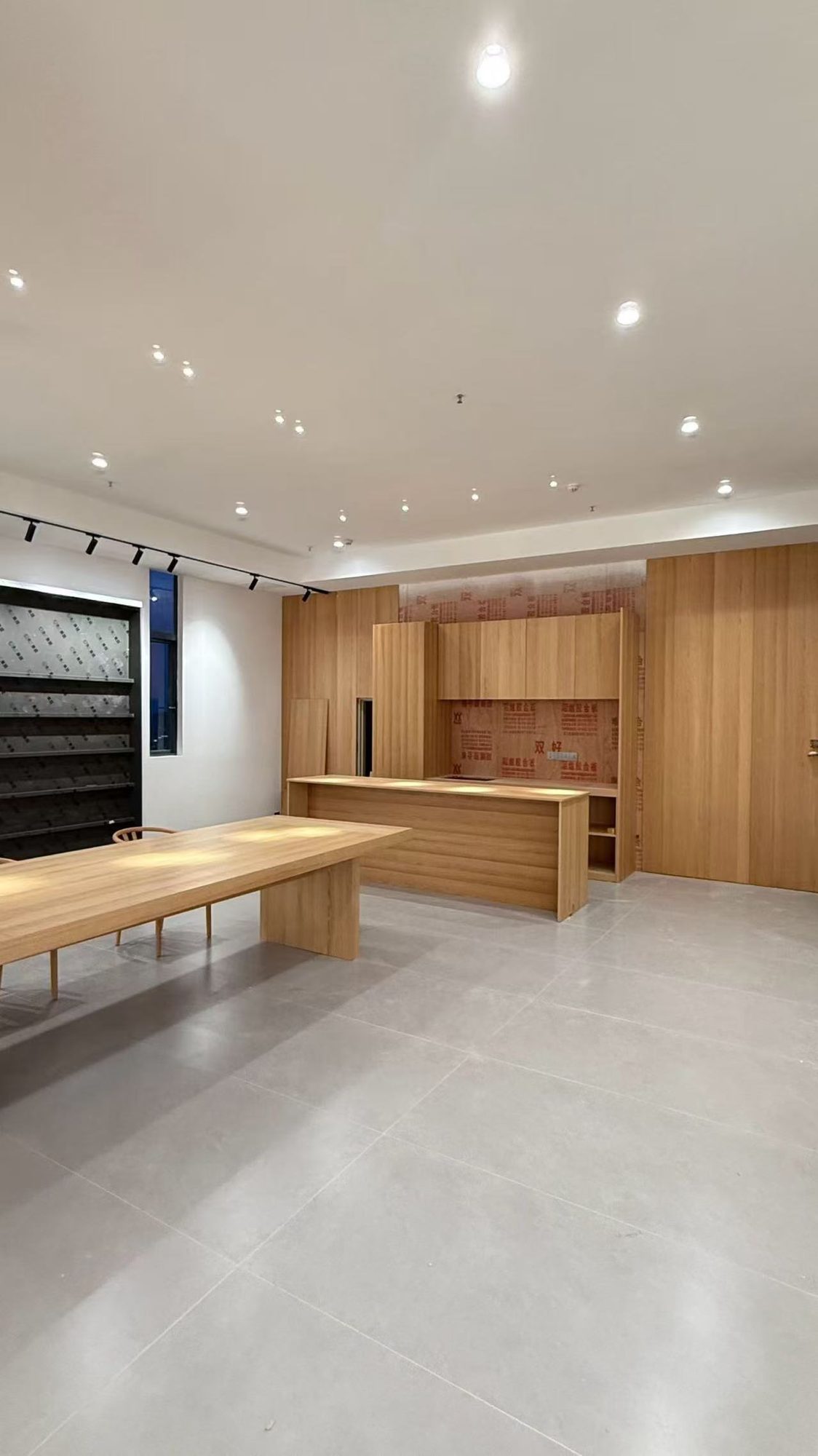 TENWELL showroom environment 03